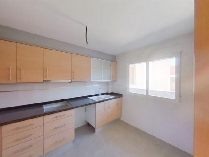 Ref SBRE-0127610, 86m2 apartment with lift and parking space for sale in Calle Comtat 3, Villalonga, Valencia, Spain.