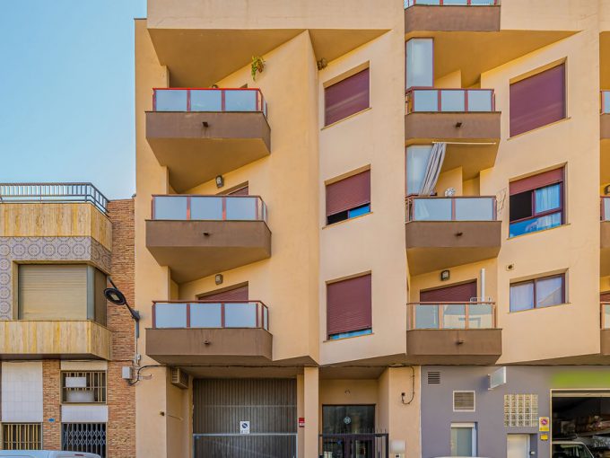 69m2 apartment for sale in C/ Médico Adolfo Quiles
