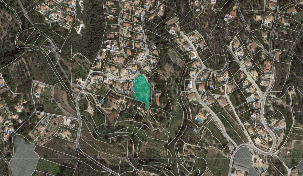 3670m2 urban land for building for sale in C/ Serrella