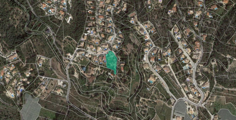 3670m2 urban land for building for sale in C/ Serrella