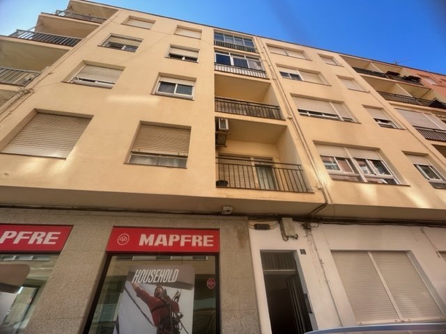 66m2 apartment for sale in C/ Lepanto