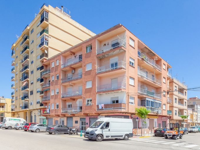 83m2 apartment for sale in Av de la Comunidad Valenciana
