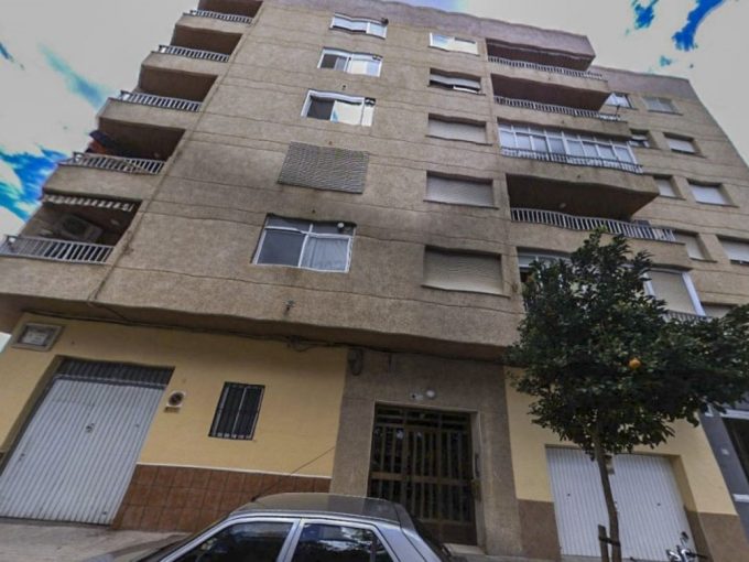 Ref M170249. A 118m2 apartment for sale in Calle dels Pellers 96, Gandia, Valencia, Spain.