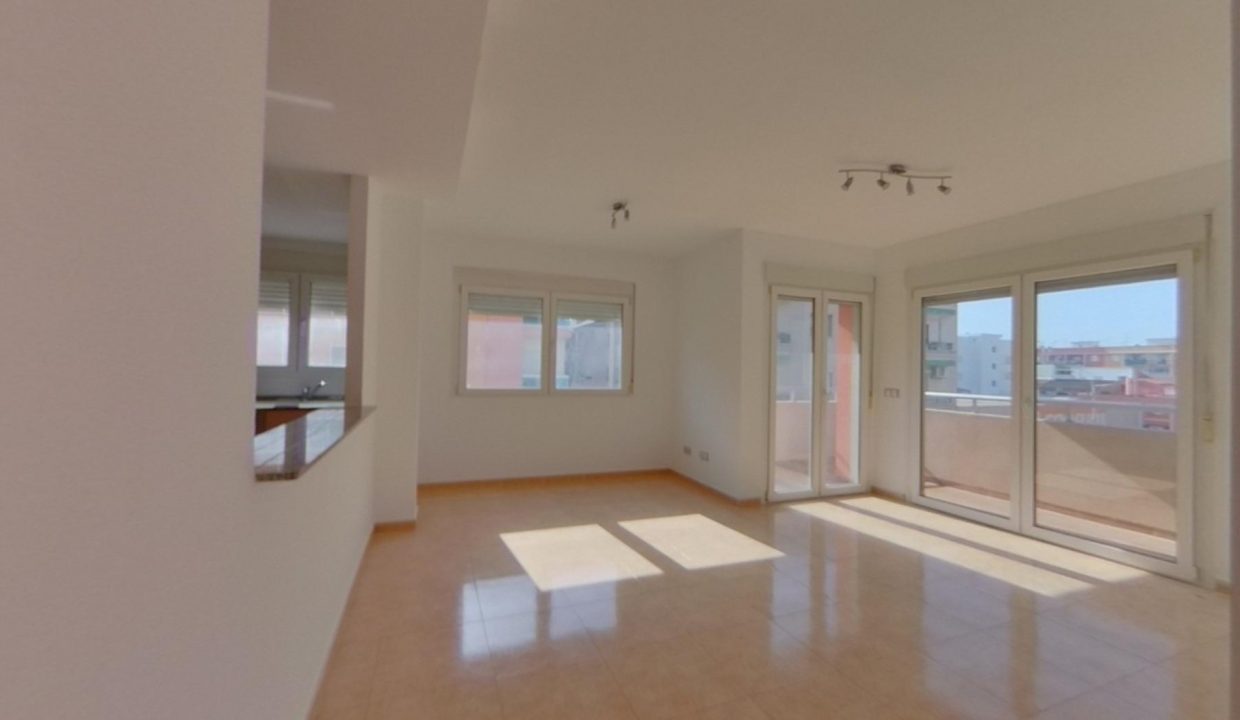 99m2 apartment for sale in C/ Segària