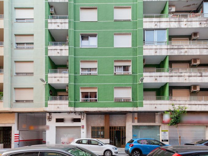 130m2 apartment for sale in C/ Calderón de la Barca