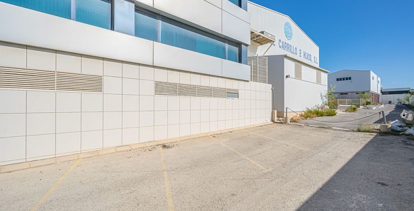 2605m2 warehouse for sale in C/ Alicante