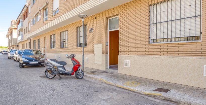 102m2 apartment for sale in C/ Riu