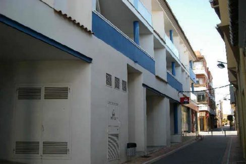 89m2 business premises for sale in CALDERON DE LA BARCA