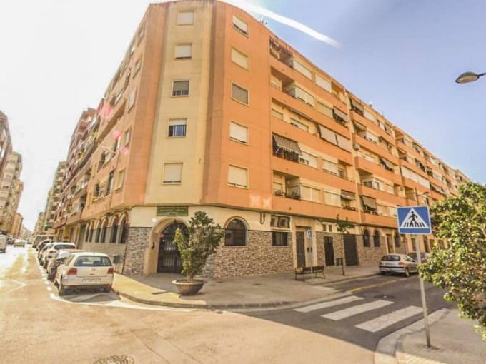 Ref H5935146. A 110m2 apartment for sale in Calle Calderon De La Barca 67, Gandia, Valencia, Spain.