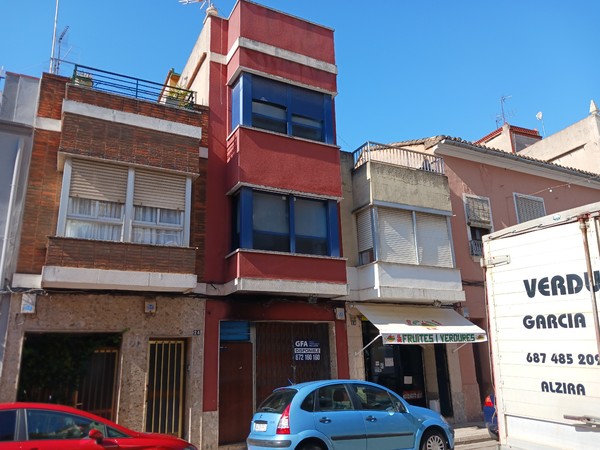 Ref M183992, 194m2 townhouse for sale in Josep Pau Margantoni, Alzira, Valencia, Spain.