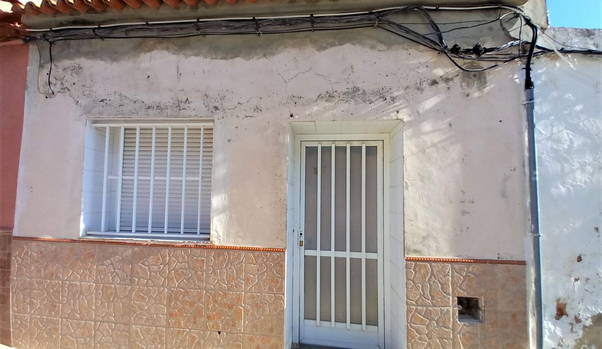 116m2 townhouse for sale in SANTA ANNA