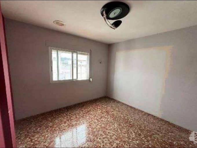 Ref H7305666. A 82m2 apartment for sale in Calle Pare Castells 14, Alzira, Valencia, Spain.