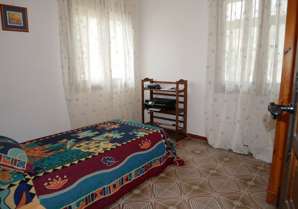 335m2 5 bedroom villa with large pool for sale in La Drova Barx Valencia Spain44