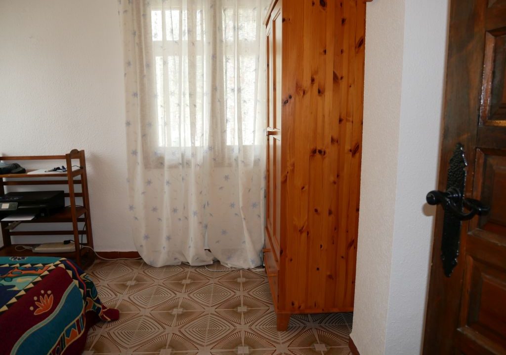 335m2 5 bedroom villa with large pool for sale in La Drova Barx Valencia Spain45