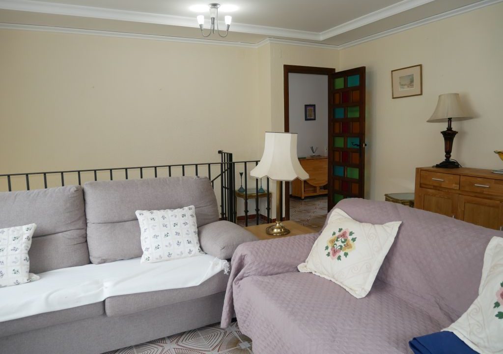 335m2 5 bedroom villa with large pool for sale in La Drova Barx Valencia Spain50