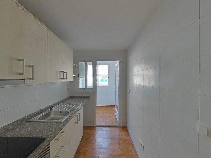 EXCCH-50374-0001. A 70 apartment with lift for sale in Grau de Gandia Valencia Spain