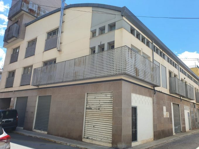 EXCCS-01879-0001. A 100 business premises for sale in Oliva Valencia Spain
