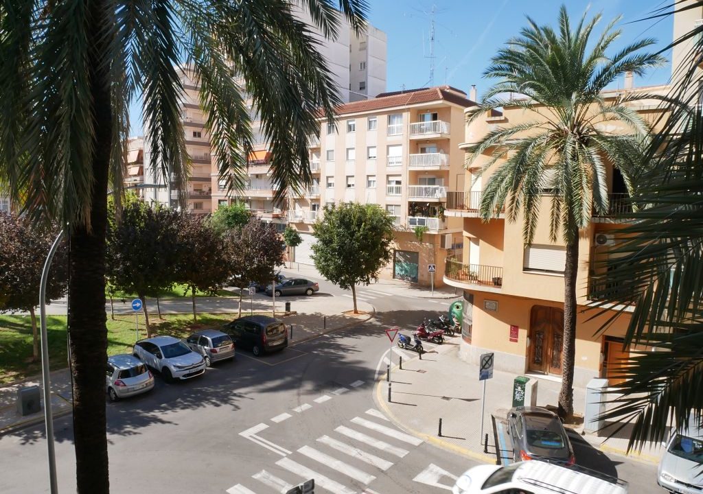 152m2 apartment for sale with lift in avenida republica argentina gandia valencia27