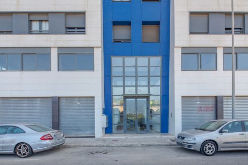 EXCKC-01464-0001. A 379 business premises for sale in Oliva Valencia Spain