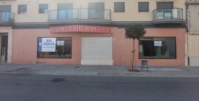 EXCCS-01827-0001. A 653 business premises for sale in Gandia Valencia Spain