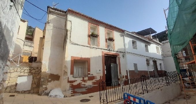 EXCCG-30052-0001. A 162 townhouse of 2 apartments for sale in Palma de Gandia Valencia Spain