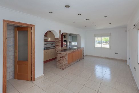 EXCCH-53644-0001. A 64 apartment close to the university for sale in Grau de Gandia Valencia Spain