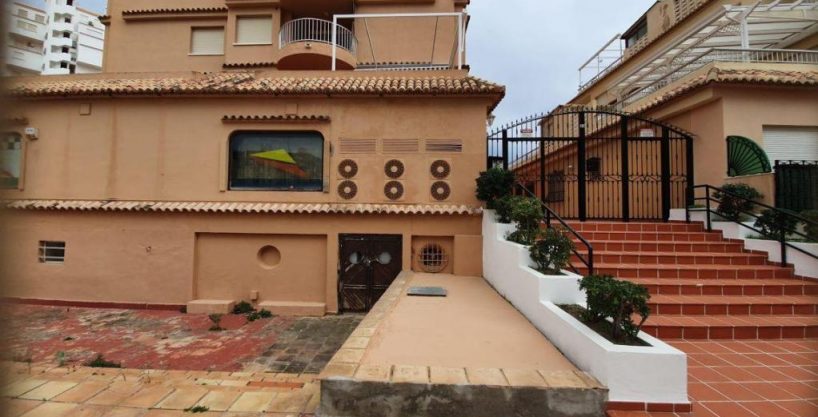 EXCCS-01260-0001. A 52 business premises for sale in Gandia Valencia Spain