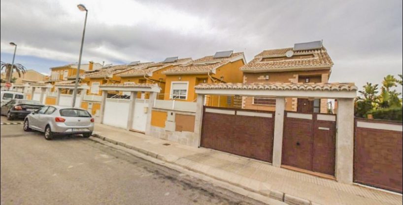 EXCCL-00613-0001. A 201 semi detached villa for sale in Gandia Valencia Spain